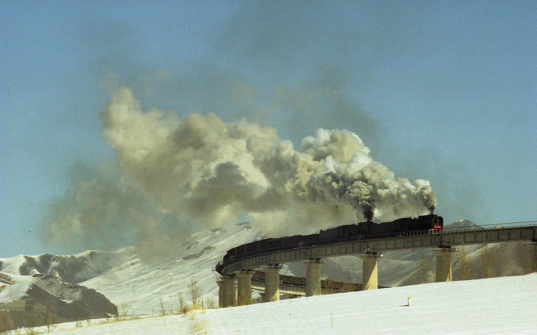 2 QJs on the Jing Peng Pass