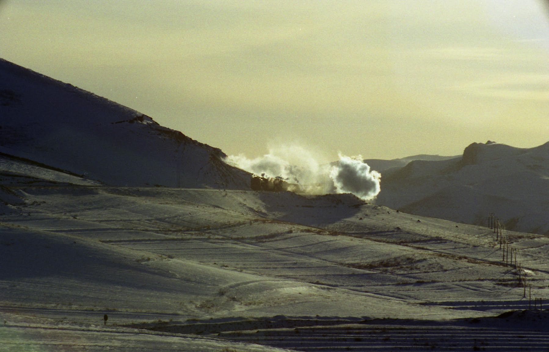 2 QJs on the Jing Peng Pass