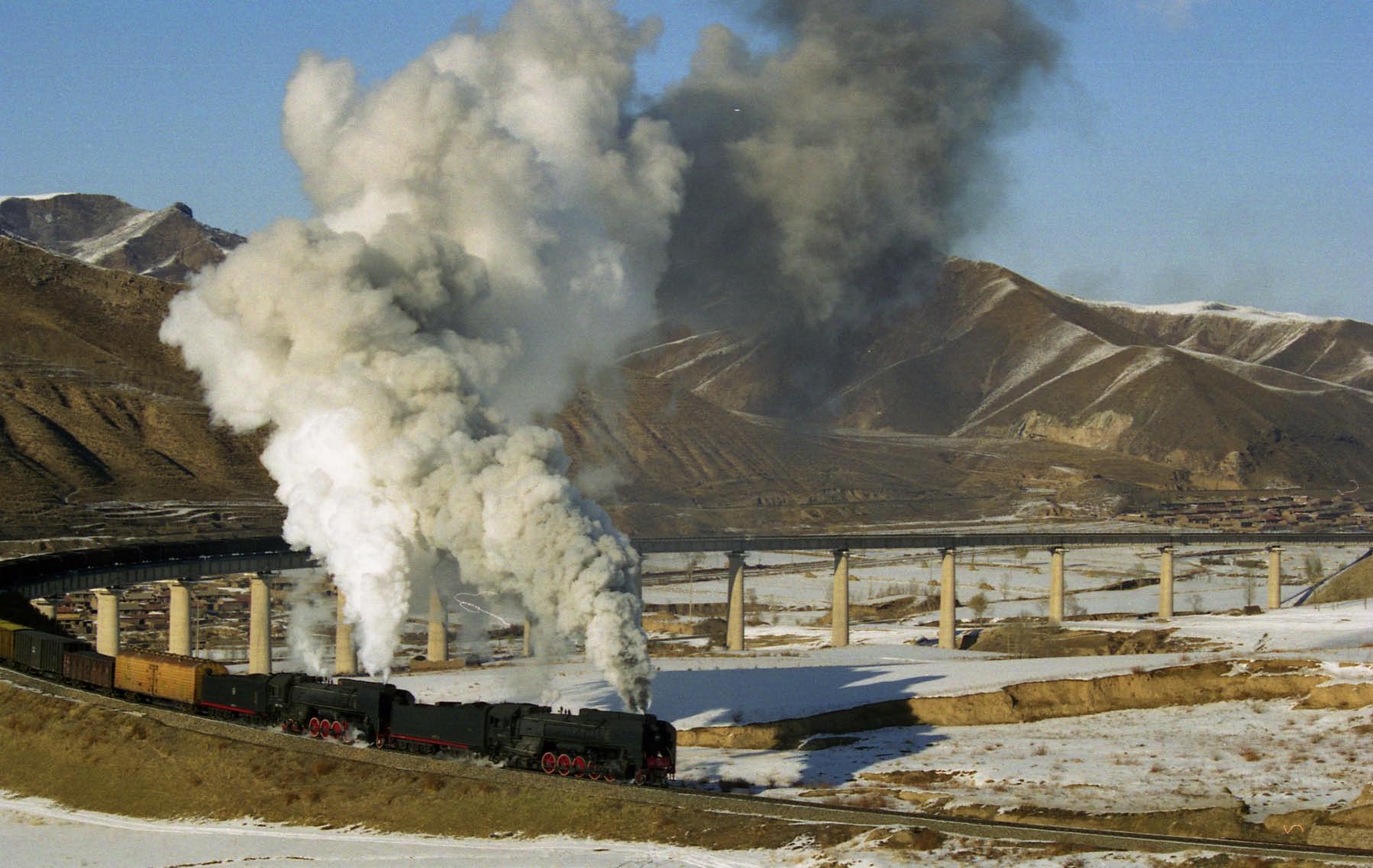 2 QJs on the Jing Peng Pass